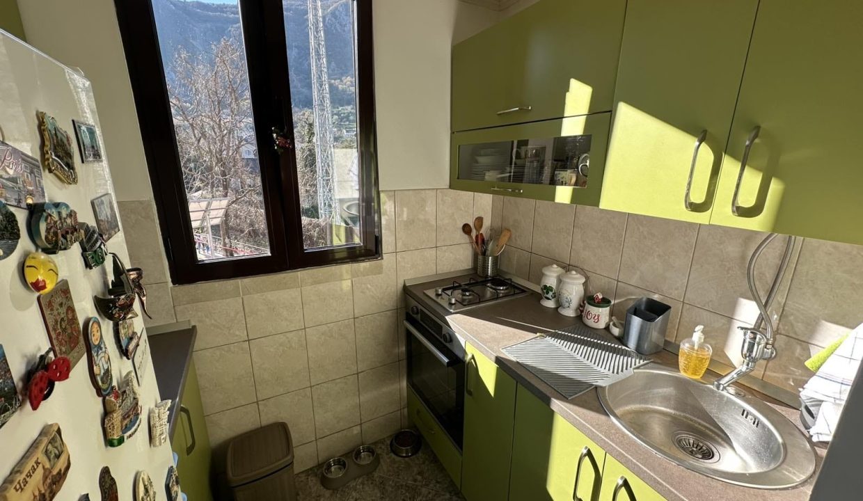 8eba8b59-edbb-45b4-955f-da1b1a146963