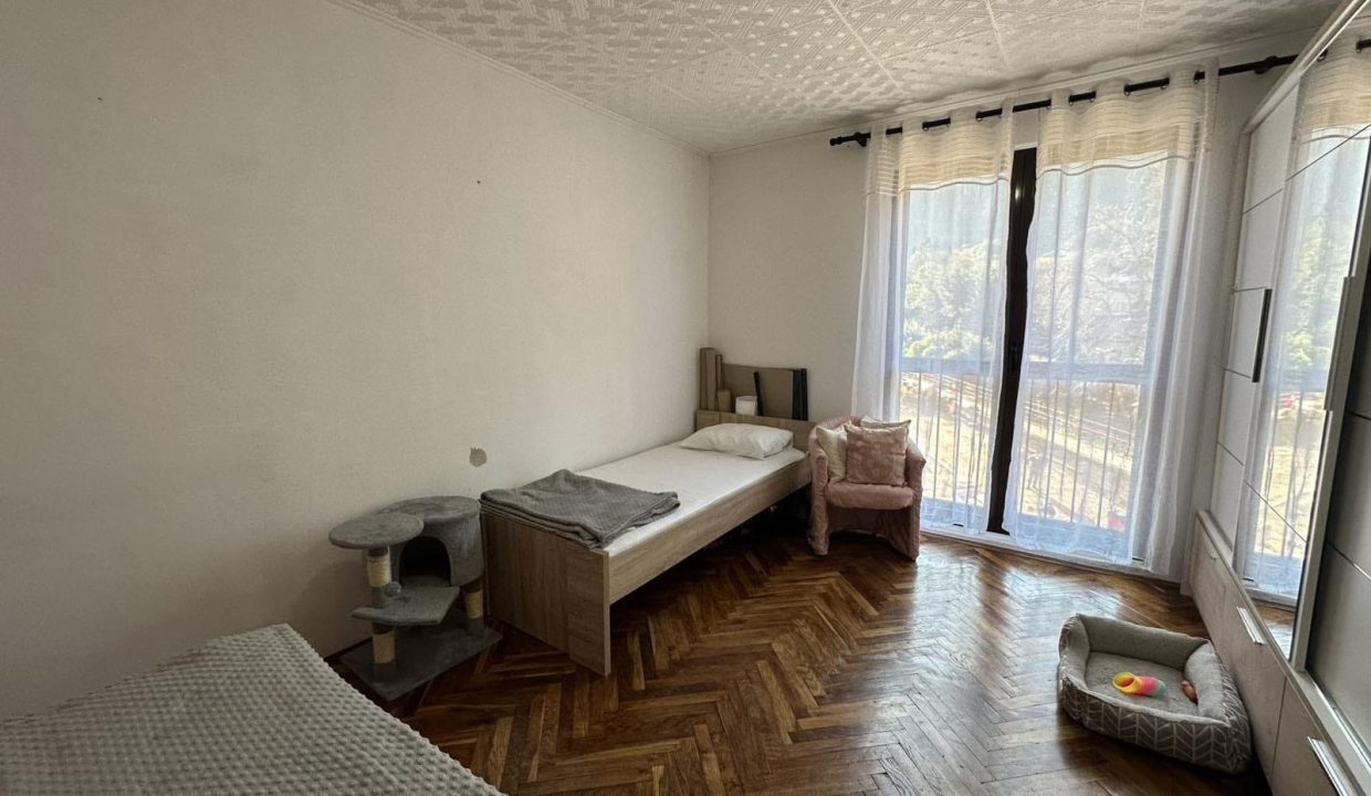 a55f63d9-3912-4bfa-ac08-6fdfae08c076