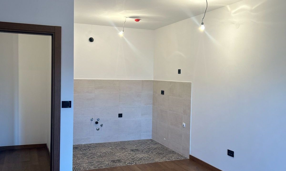 e28d766b-2b13-4a7d-a836-f25c98225647